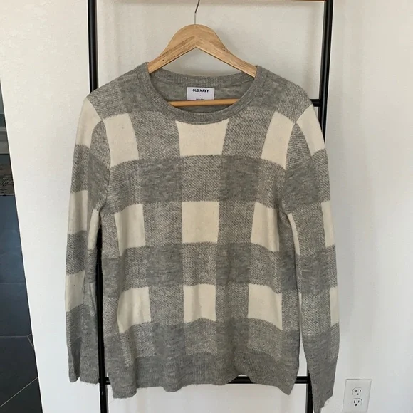 Buffalo plaid sweater old navy hot sale